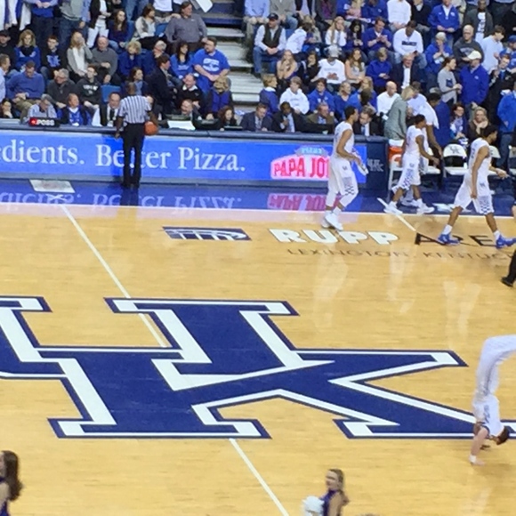 Meet the Posher - Picture 6 of 7